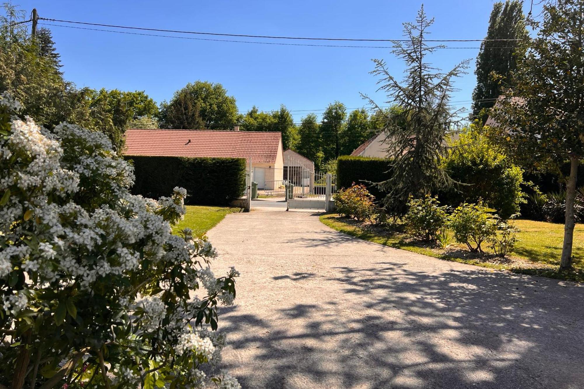 Les Sablons Villa La Houssaye-en-Brie Bagian luar foto